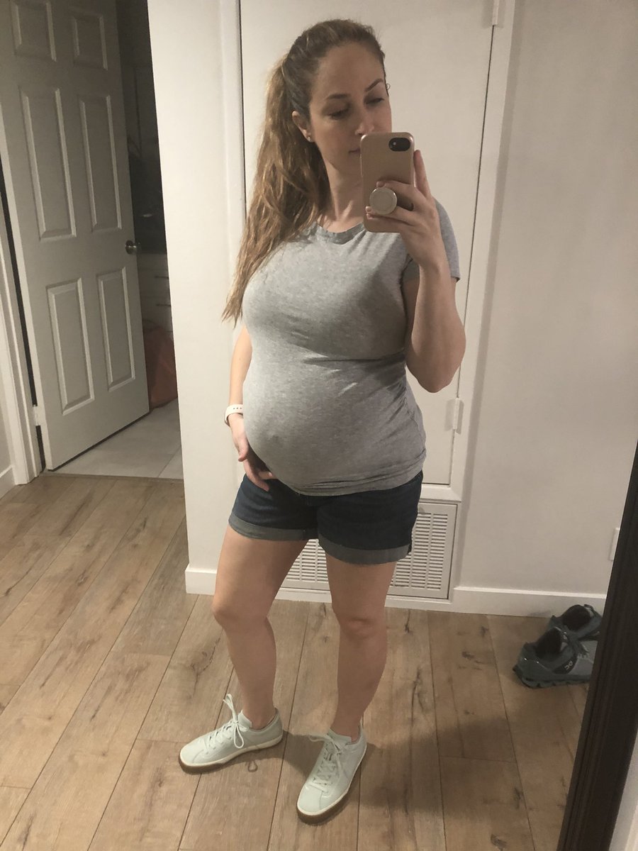 rothysaddict's tweet photo. Missing my points but these Lace Ups are everything these days. Park time with the toddler because it's 82 degrees in January (in LA) #rothysinthewild #summerinjanuary #sneakers #rothys @rothys https://t.co/KMjiPWKSmO