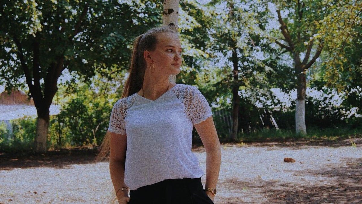 I think that this photo my fav of all photos🥰 What about u? Do you have your favourite photo?