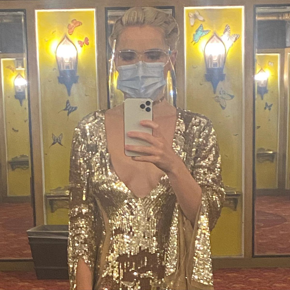 · 　　  . ✷   ⊹   ·
  *  *  .  .  ˚ 　　 . .  　　
　  ✫  ⊹    　 · 　
  　 　　 .  　·  　　.  ⋆ * 
　　　　　   　  .  .   .