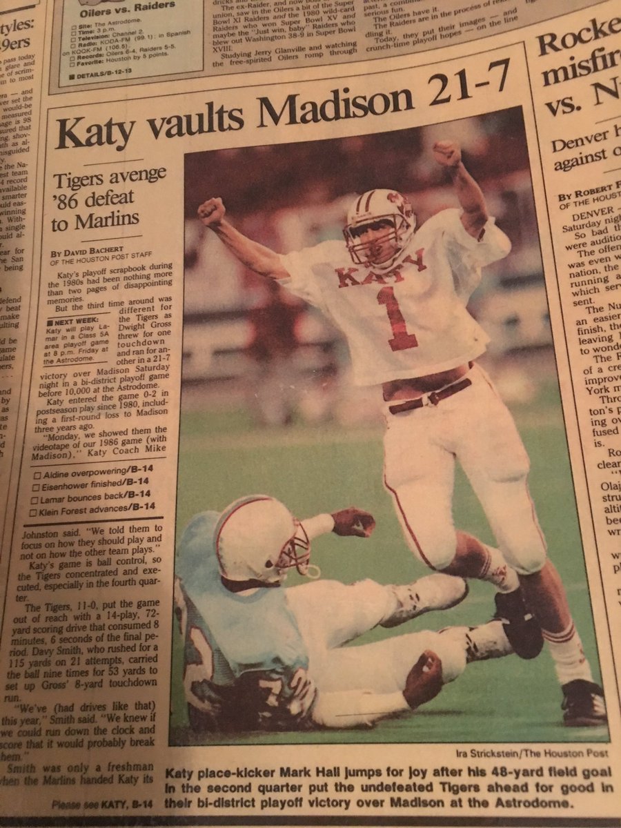 melfoster1751's tweet photo. @craigway1 Way to go Namanja Lazic! Soft spot for Katy kickers in the playoffs in this house! 🏈🐯My brother, Mark Hall, made a record-setting 48 yrd FG for Katy in the Astrodome in 1989! @FOXSportsSW @Katyfootball https://t.co/jTv7dNxtD2