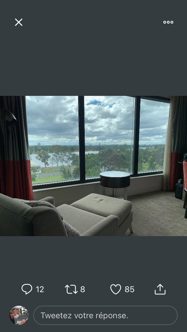 ericsalliot's tweet photo. La répartition des chambres à Melbourne, c’est comme le tirage au sort des lucky losers. Faut avoir de la ch... #A021 https://t.co/DT5kNF02Op