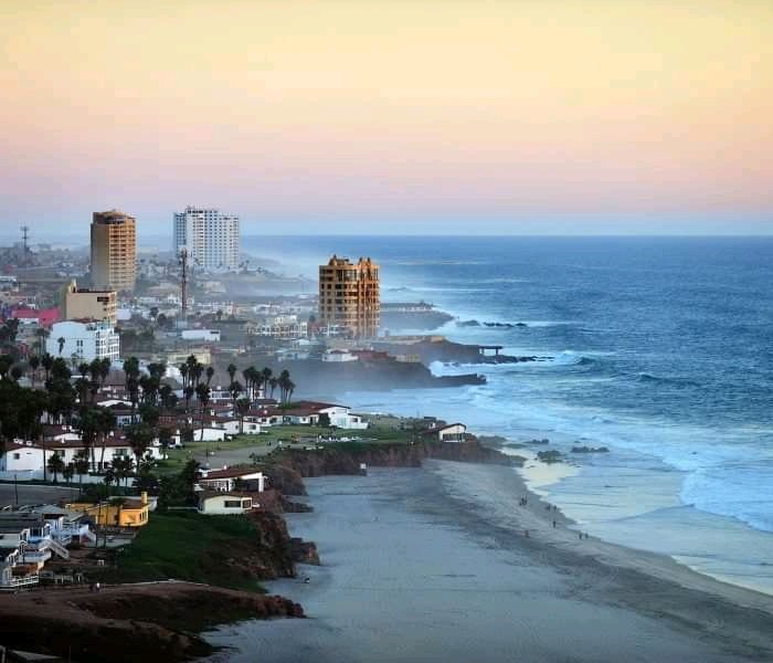 PepilloTj664's tweet photo. Hoy #BajaCalifornia cumple 69 años 

#RETWEEET 
#Retwett 
#RTしたbotとペンを迎えにいく 
#RTした人全員フォローする 
#RTしたnrさんで気になった人お迎え https://t.co/kvNESztW7n