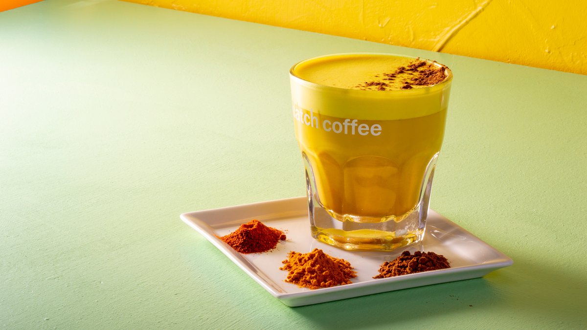 KlatchCoffee's tweet photo. Our classic Golden Latte is back! Good for the Body! πΆ as part of our latest, new seasonal menu.
.
.
.
.
.
.
#klatch #klatchcoffee #coffee #heathy #tumeric #latte #tumericlatte #cayennepepper #spicy #goodforthebody https://t.co/ycUKOsgsun