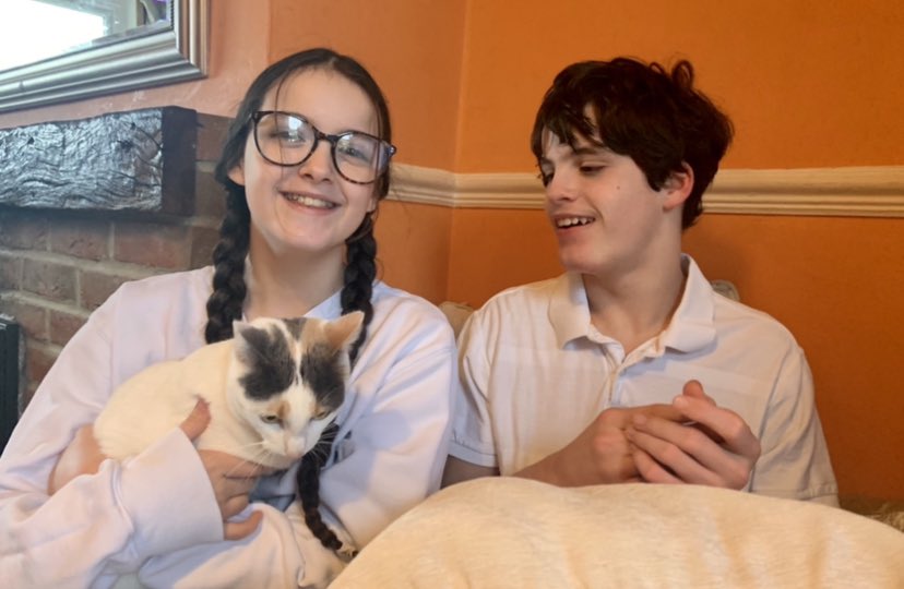 BeckyAnneMartin's tweet photo. #Caturday π€ my best girl safely showing her brother Luna π€
#Disability #Awareness #profoundlearningdisability https://t.co/gGw0D1nROa
