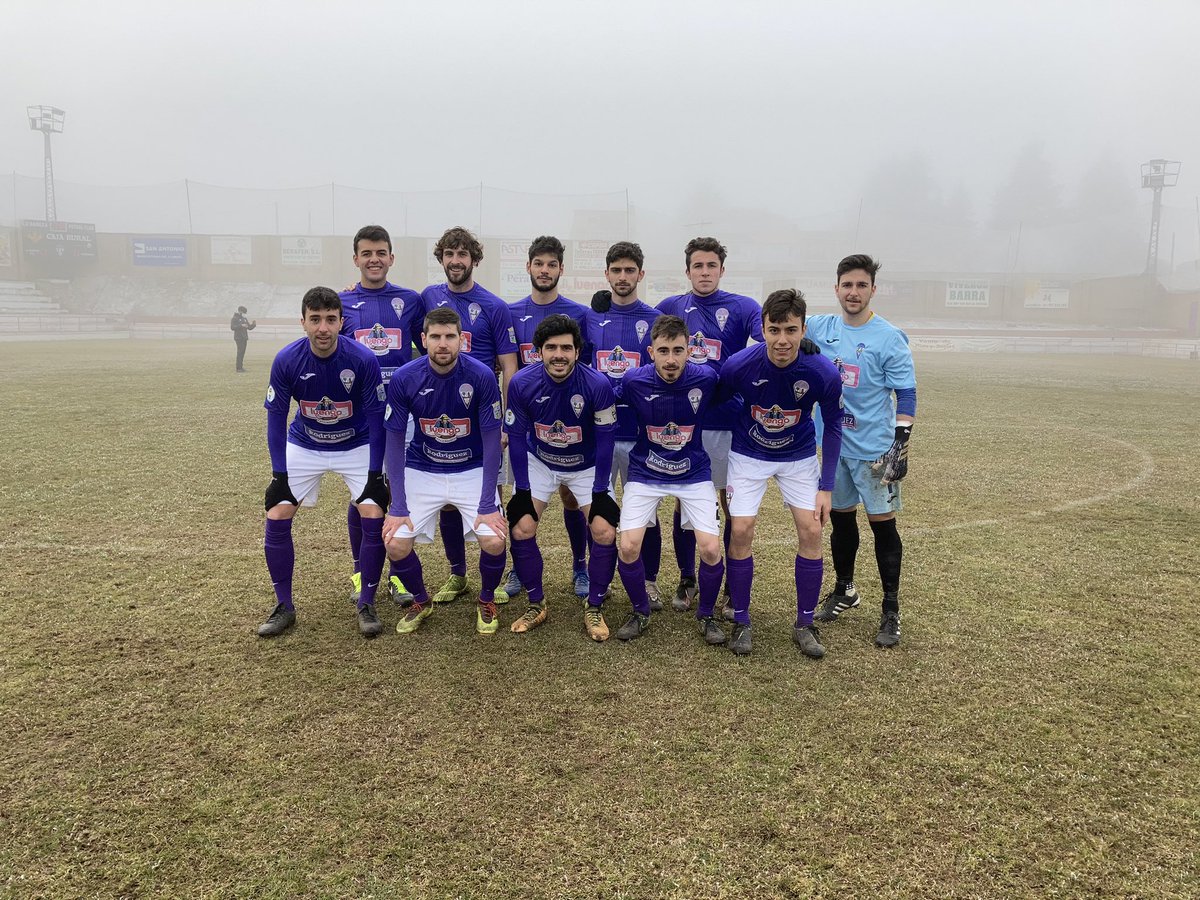 Desde hoy tenemos un motivo más por el cual luchar en todos los partidos.

Dedicarle todas las victorias a <a href="/pablo_ma9/">pablo martinez acedo</a> 

Buenas noches, y gracias a todos por los mensajes de ánimo a nuestro jugador.

#vamosmorados
#fuerzapablo