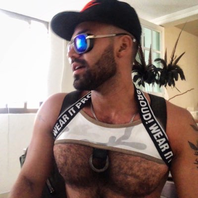 CharlieCallme's tweet photo. #NuevaFotoDePerfil https://t.co/N7jT7h3SQ1