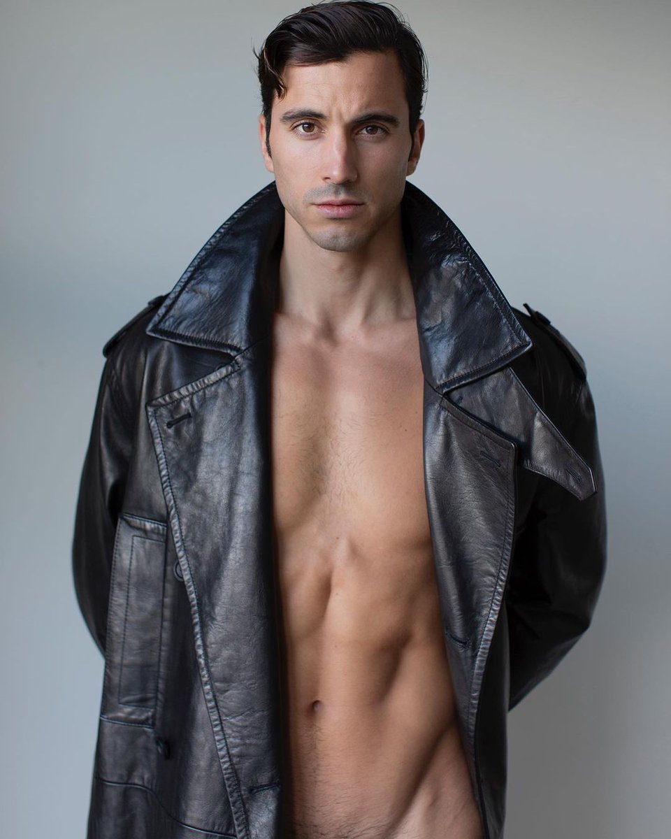 hotd_goodm's tweet image. Javier Rept by Lee Wood 📸

@AlcibiadeEroe @Keoni510 @RooMac5 @man_crush @ModelViews @Todd_1014 @datguyjj @DamnHotBod @CuteHotBoys @MDZmanagement_ @CChasePnV @_SmokinHot @TuxedUpStud @men_mmmm @gaybitchyqueen @PuroPlacer5 @allhunkmen @stevetleonard