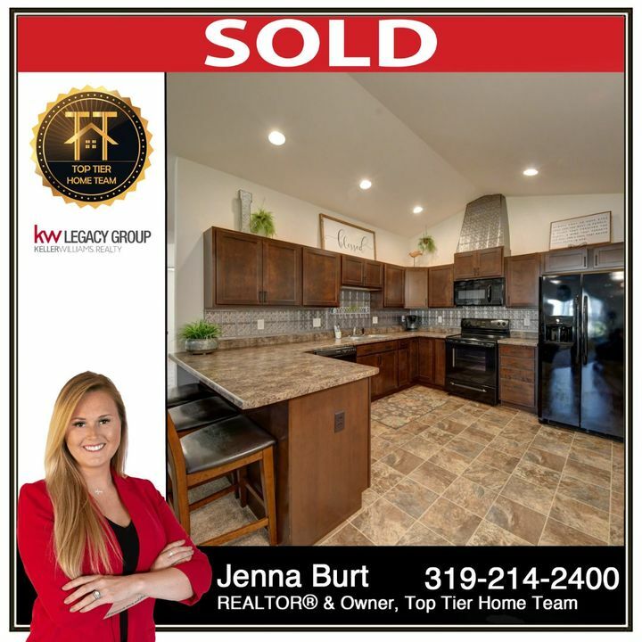 MrsJennaBurt's tweet photo. Congratulations Scott and Peggy on the sale of your home! 🎉

I am truly blessed to have such wonderful clients who trust me to help them with these moments in their lives! 🙏

Thinking it's time to make a move in your life?  
Let's chat 📲319-214-2400 https://t.co/6pDX6MlmKA