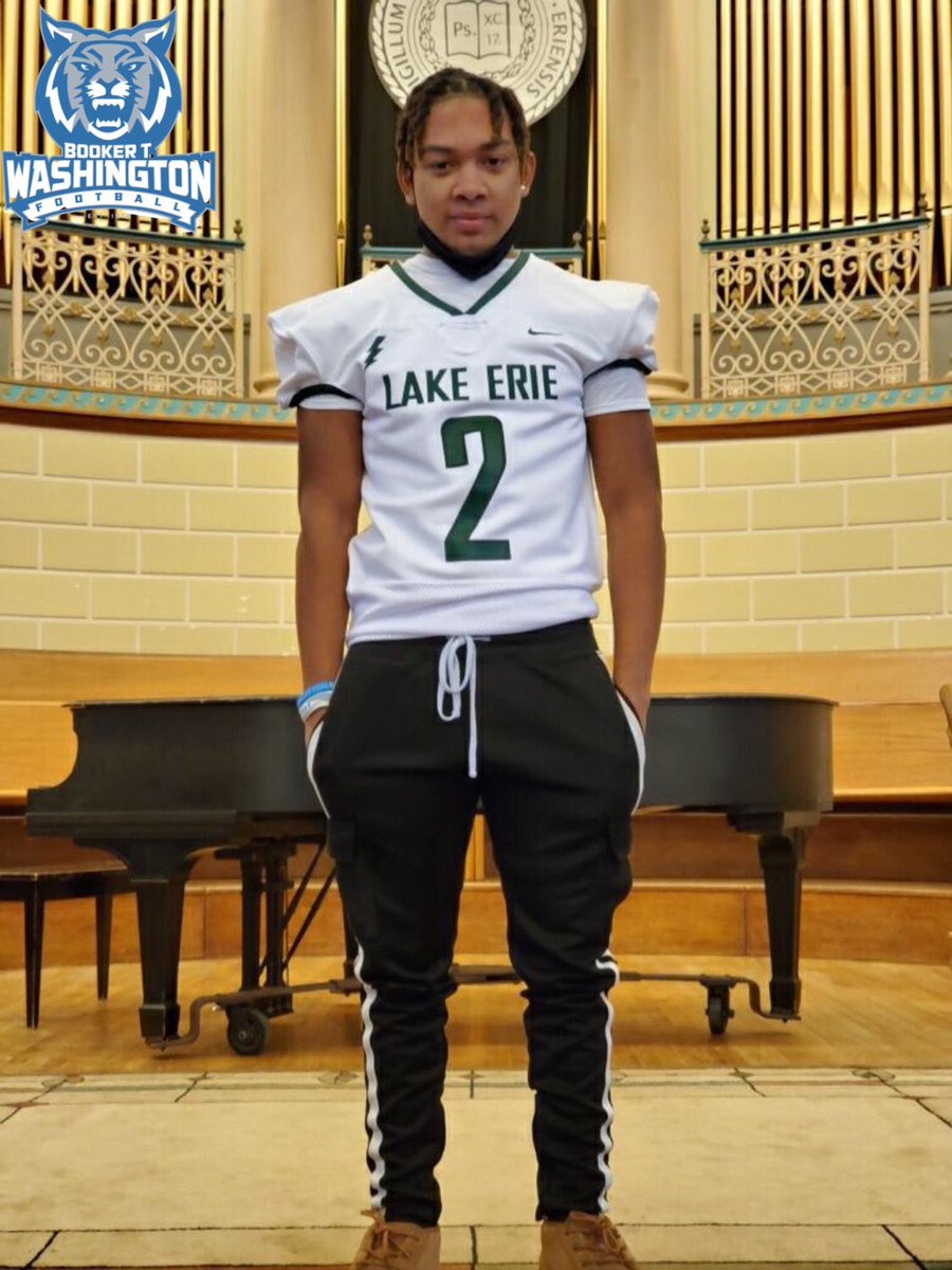 Congratulations to Senior <a href="/Payton2Daniels/">Payton Daniels</a> announcing that he will be attending Lake Erie College on a football scholarship. He has been a joy to coach and is a complete selfless player. #DubsUp #attacktheday #trusttheprocess #patience