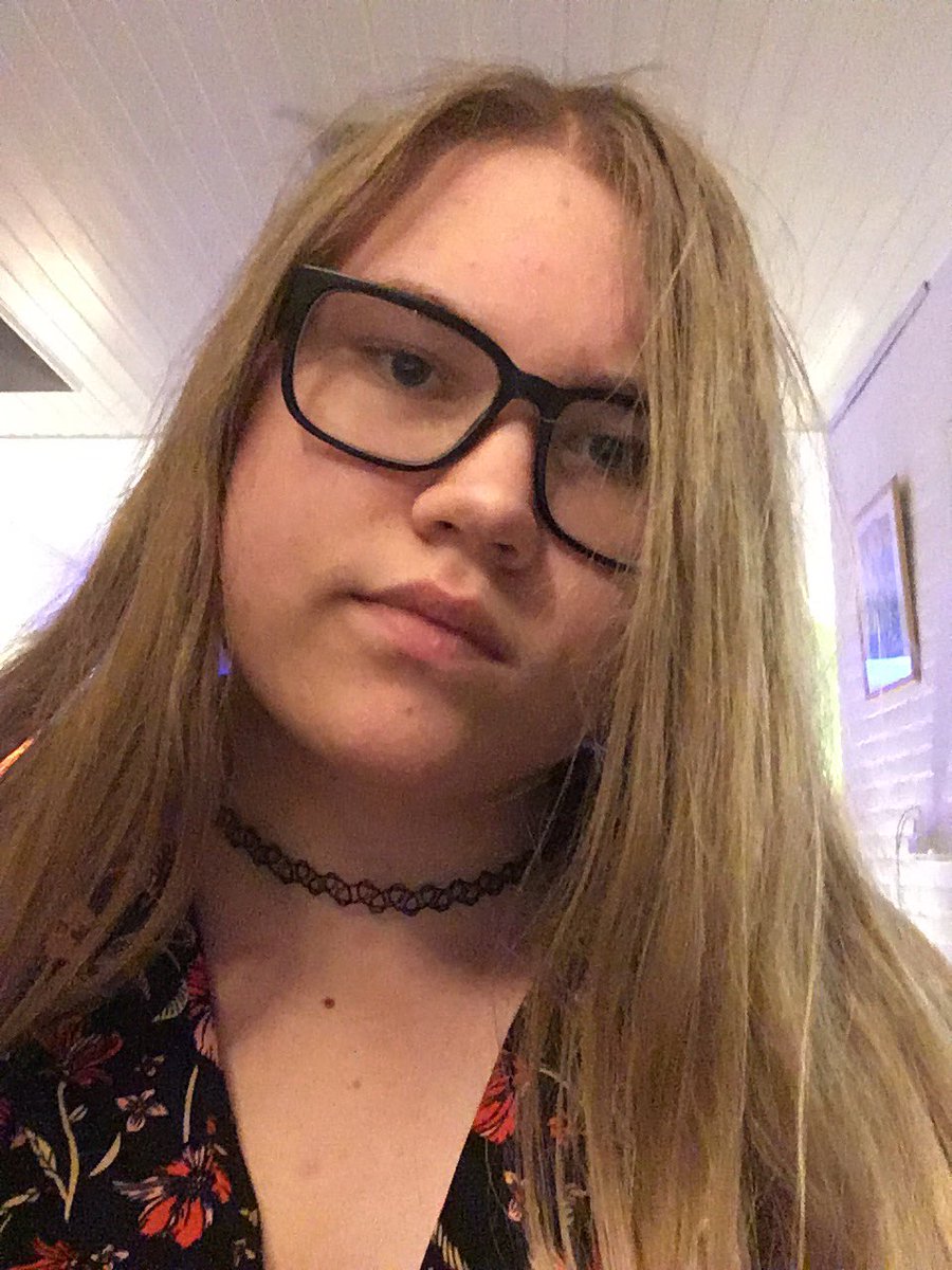 GoversMae's tweet image. Ben de hele dag bezig geweest me editen...😭😭 eindelijk klaar met de video voor intake bij roc voor media-vormgeving