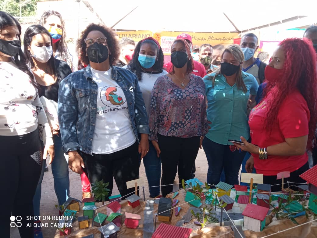 SomosvMiranda's tweet photo. Se llevó acabo el 1er abordaje de atención a la víctima de la guerra económica en el MP Guaicaipuro con la presencia de nuestra Ministra de la Mujer Karolis Pérez, la  @wisely2021, @ZulibethBriceno y nuestra secretaria General Carmen Siberio.. 
@NicolasMaduro 
@MervinMaldonad0 https://t.co/xMwlclQ6Vb