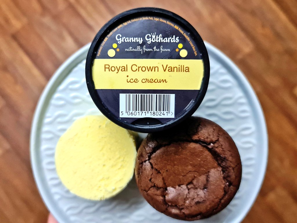 Lockdown is a bugger but thank you to the businesses who are diversifying to still provide something tasty...this is super exciting for me as almost no-one delivers to us or is near enough for collection. Dinner tonight from <a href="/chefmatt123/">matthew mason 💙</a> at newly opened #WinsladeManor.