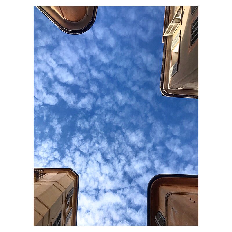 NDPL13's tweet photo. |SKY|
#picoftheday 
Et j’ai regardé en l’air...
#cieldeprovence #cielbleu #cieldhiver #bluesky #skyphotography #skyporn #skylovers #architecture #architecturephotography #perspective #archidaily #architecturelovers #patrimoine #patrimoinefrancais #aixmaville #aixenprovence https://t.co/qDPr8E0iQd