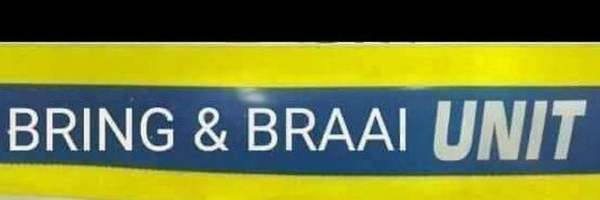 Guerrillaz2's tweet photo. Need cigs and alcohol? Call SAPS. https://t.co/rNtPNeIUd9