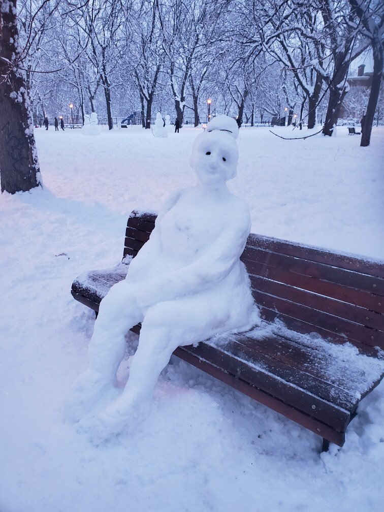 lethal_heroine's tweet photo. Montreal snow people are on a whole other level. https://t.co/6JbsZaFIWh