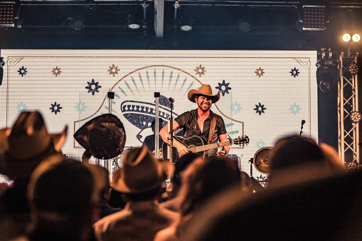 Houston, you SOLD OUT tonight's show! Y'all ready for a good time <a href="/ArmadilloPalace/">Armadillo Palace</a>?! We’ll see y’all real soon!