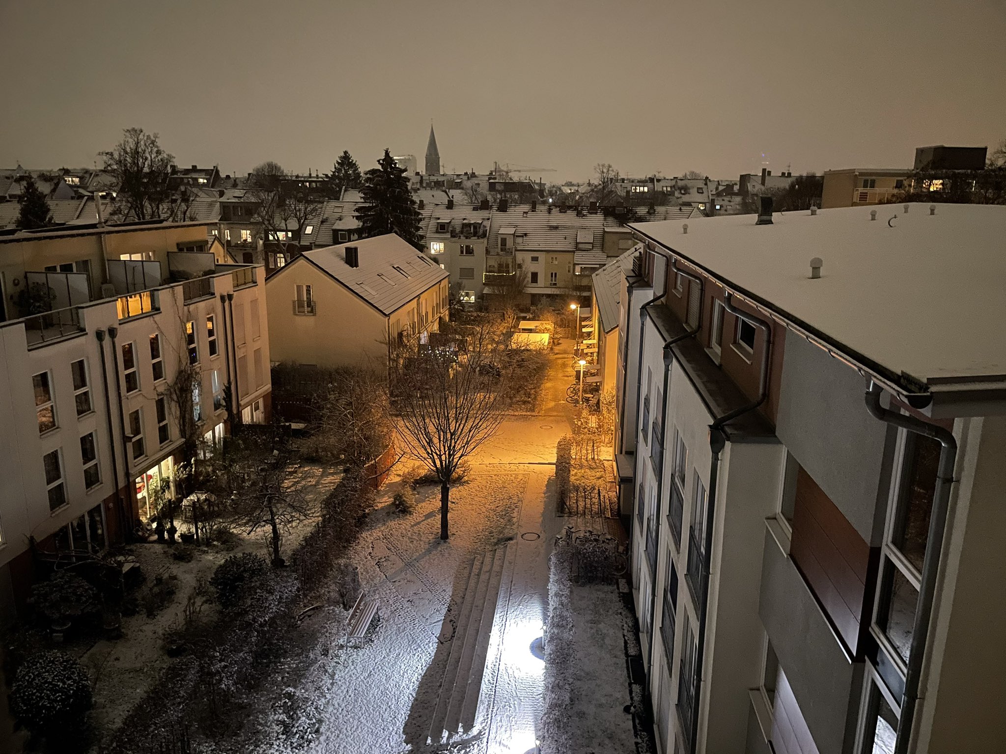 Er4noB_W4AADwqg?format=jpg&name=large