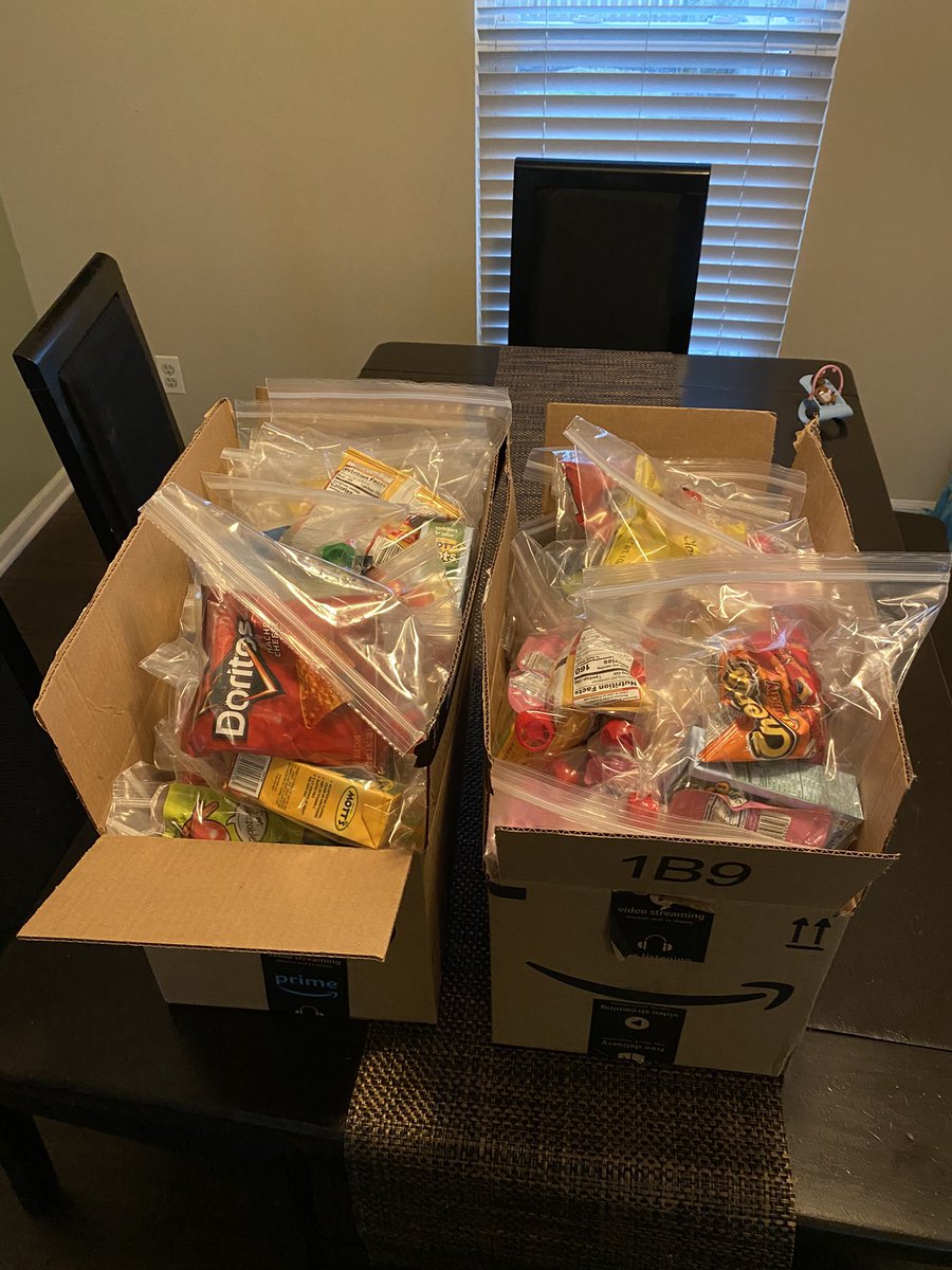 OBMS_little's tweet photo. All assembled and ready for delivery! #MLK #MLKDayofService #OneOlentangy #ChallengeAccepted https://t.co/uKg6aJlqH7