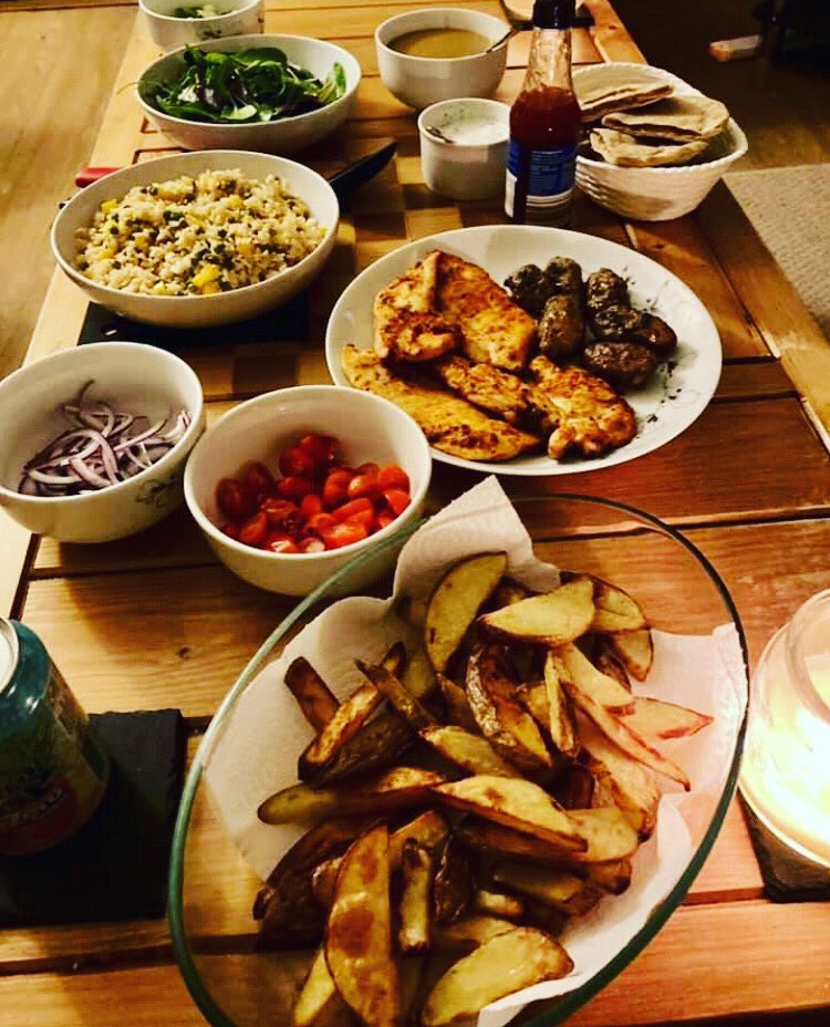 slimwithtoni's tweet photo. @SlimmingWorld #fakeaway #foodoptimising at its best! Where else but #SW could you feast like this and #loseweight ππ»#freefood #healthyextras #syns #homecooking #choicepower https://t.co/BBWZs9wyji
