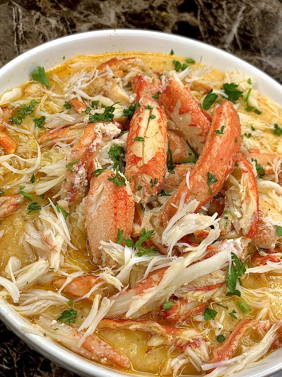 EatwitZo's tweet photo. Butter Poached crab legs &amp; Grits 🦀 https://t.co/ce4Z5VbWjW
