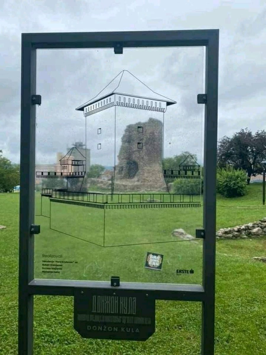 LavastreAntoine's tweet photo. Repéré sur LinkedIn, cette très bonne idée d'évocation pour un monument en ruine. https://t.co/bqkOkYTJxZ