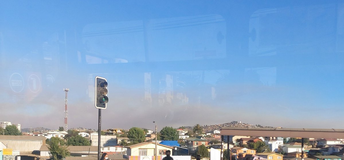 karito3527y's tweet photo. Incendio Visto desde Gómez Carreño @sitiodelsuceso @CentralCBV 💪💪💪🚒🚒🚑 vamos que se puede chicos. https://t.co/rPyhBg9D7K
