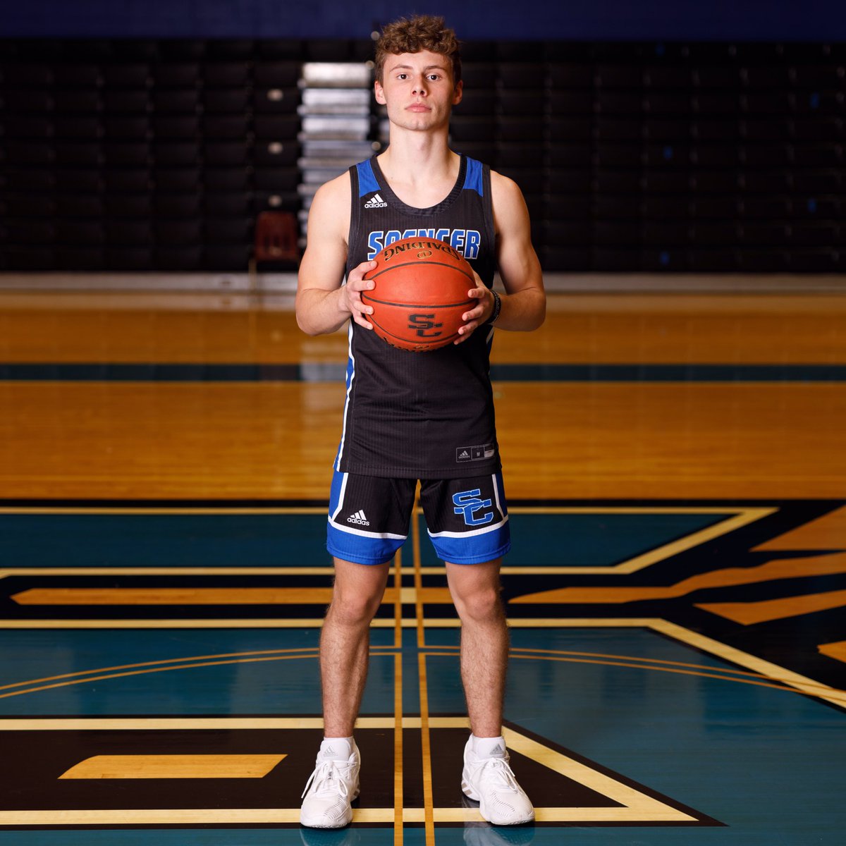 Congrats to <a href="/jakewhitlock__/">Jake Whitlock</a>  on hitting 1000 points Friday night vs. Woodford Co.