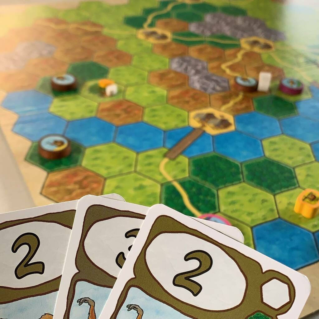 thegamesplainer's tweet photo. Game 48/2021 #andyetanotheryearofgames #fastsloths #strongholdgames #bgg #boardgames #boardgamenerd #boardgamegeek #boardgamesofinstagram #tabletopgamew #gamenerd https://t.co/OXQeZ2fWtm https://t.co/t7vjFFNmtA