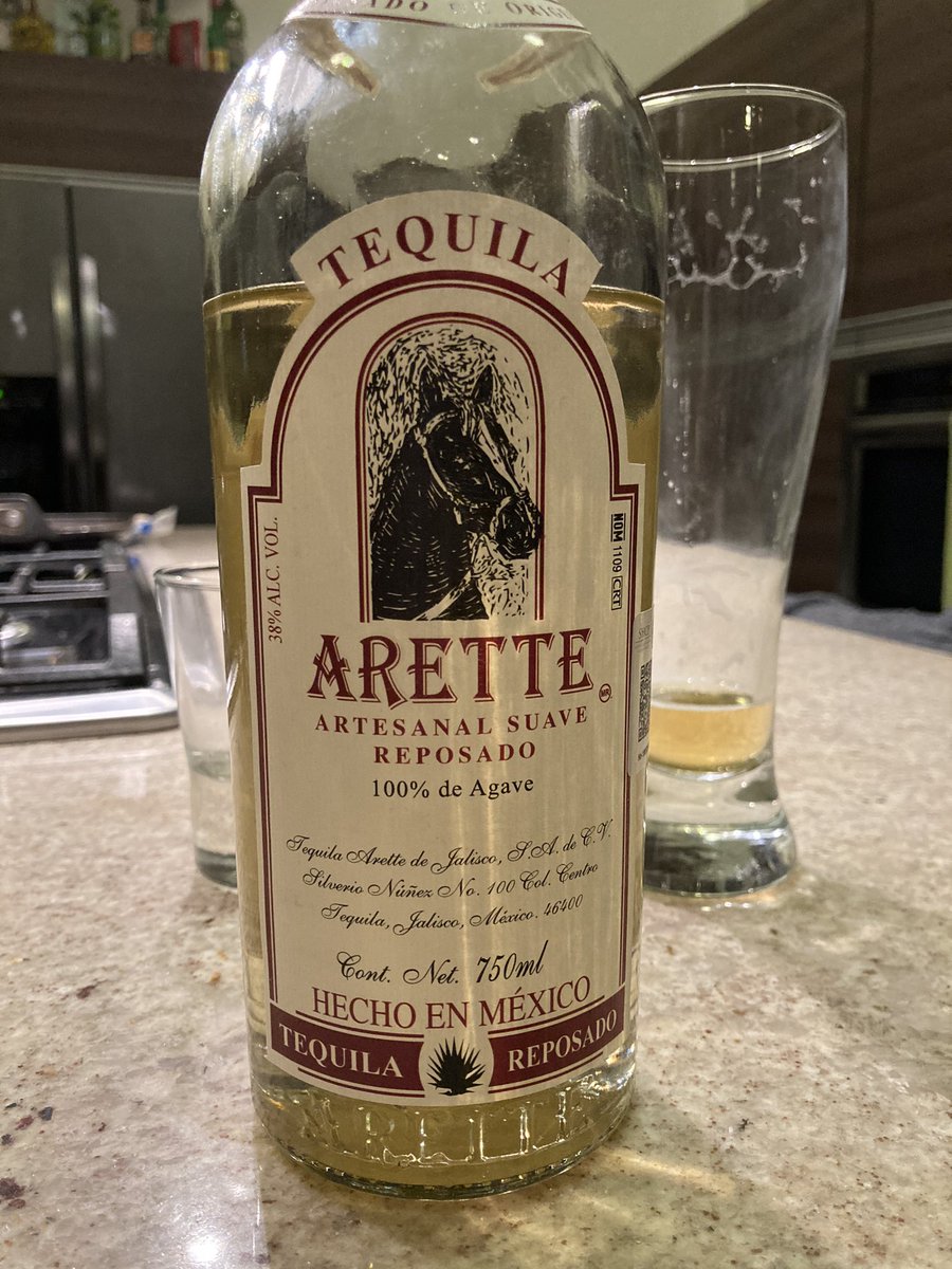 Cómo mejorar un sábado por la noche de pandemia en semáforo rojo..... <a href="/TequilaArette/">Tequila Arette</a>  súper!!!