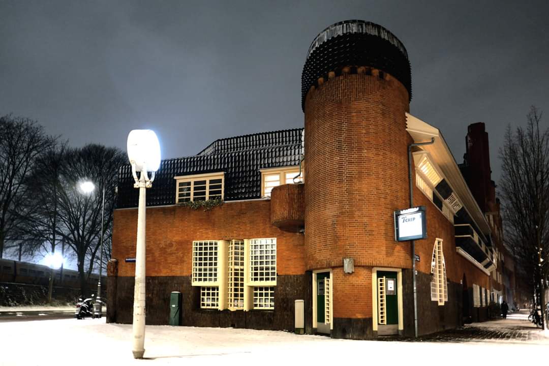 PrinsesChrissie's tweet image. Oude postkantoor 😍 #Spaarndammerbuurt