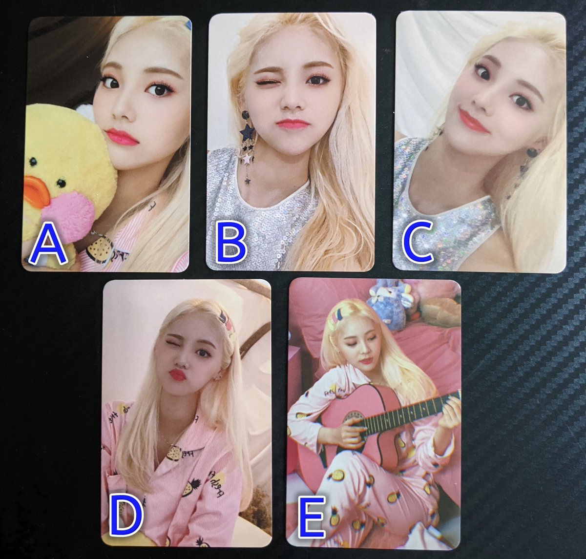 aselza_deruko's tweet photo. [WTS] **NO TRADE**
#LOONA First Seasons Greetings Photocards
-
$16 per member set
-
Free shipping USA
WW available
-
PayPal only

@loonapctrade
@loonasales_usa
 #loonaphotocard #orbit #yeojin #kimlip #jinsoul #choerry https://t.co/xMXRF5Liwy