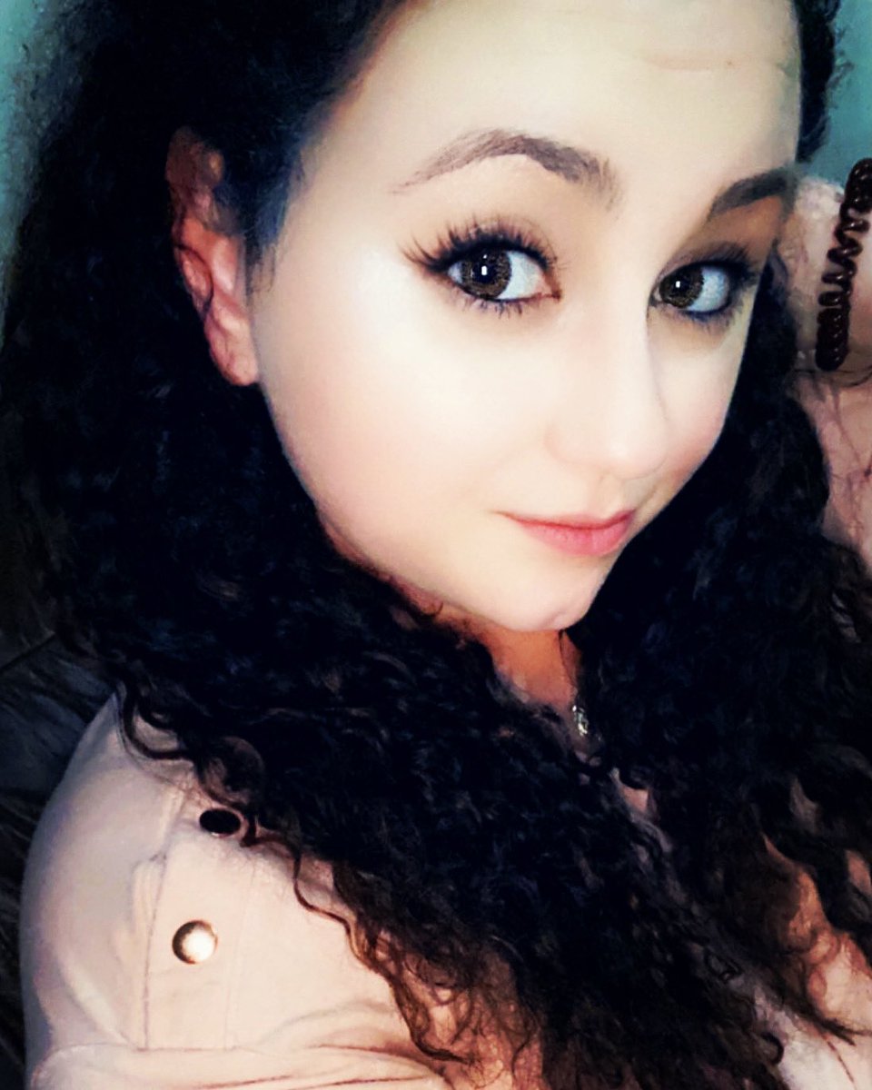 ThatsSoRayv's tweet image. Miss Sugar, Honey, Ice Tea.