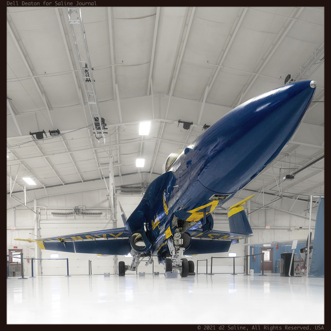 SalineJournal's tweet photo. New ongoing display opened at @yankeeairmuseum today: Retired @USNavy @BlueAngels F/A-18C Hornet (on indefinite loan). Museum is currently open Saturdays 10:00am-4:00pm, Sundays 11:00am-4:00pm. 

See https://t.co/M6wIxR1ALg for our photographs of delivery this past Wednesday. https://t.co/QBNSmuO3et