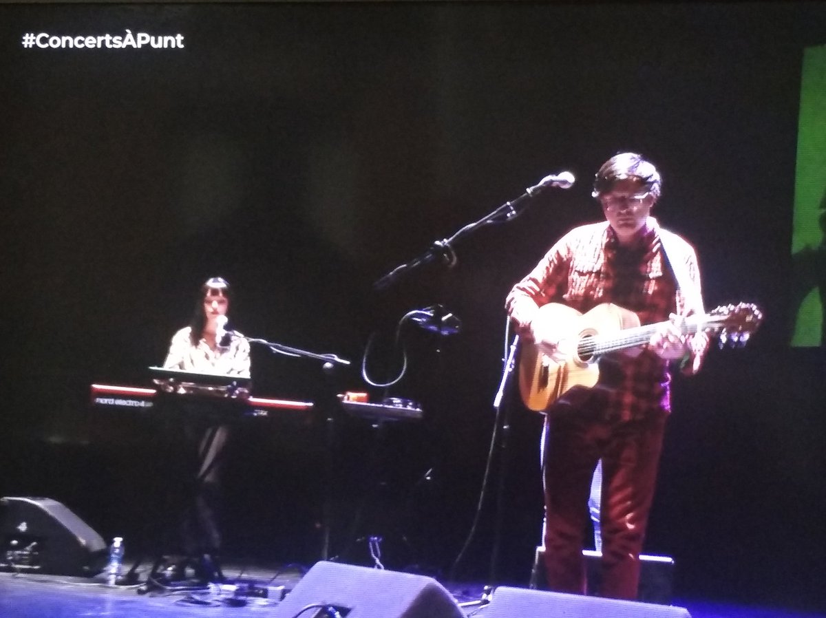 musicadelpv's tweet photo. Els concerts de la @FiraTroVAM presents a @apunt_media. Esta nit concert de @pleasantnews 

#ConcertsÀPunt https://t.co/lHMKaYgcbr
