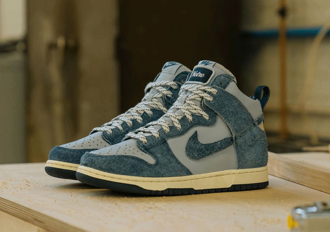 SneakerNews's tweet photo. Which @Notre_Shop x Nike Dunk High is better -- ⬅️ or ➡️?

https://t.co/knqaeOluBP https://t.co/Pxl0dYIT6r