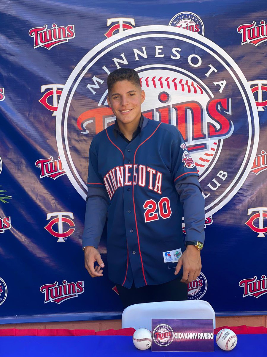 KPLbaseball's tweet photo. Llego el día más esperado❗️Día oficial de firmas para la clase 2020❗️

Felicidades para nuestro Giovanny Rivero C 2020 por convertirse en un nuevo Minnesota Twins❗️🇻🇪 #kplbaseballacademy #minnesotatwins #internationalsigningday https://t.co/AUiHjruPxq