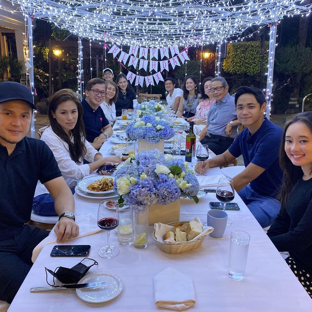 warrioretez's tweet photo. Last night #HBDAlex 😍 https://t.co/q5sBoaPexb