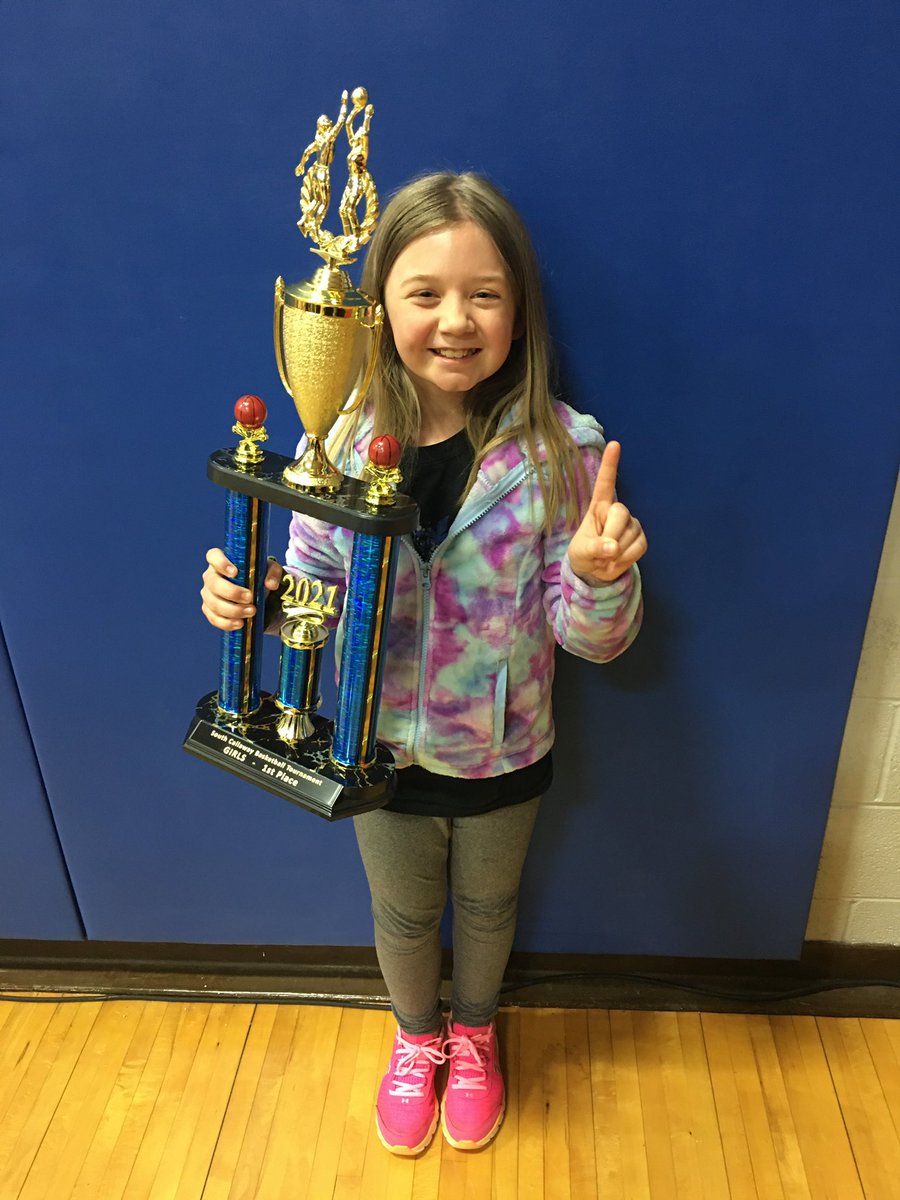 SCGirlsBasketb2's tweet photo. Lady Bulldogs are tournament champs! What a great week for basketball. All around great team effort with four players earning double digits tonight. Congrats to Paige Clubb on receiving tournament MVP and DeLaney Horstman on 1st team All-Tournament. #RiseAsOne https://t.co/yetIe3l3lq