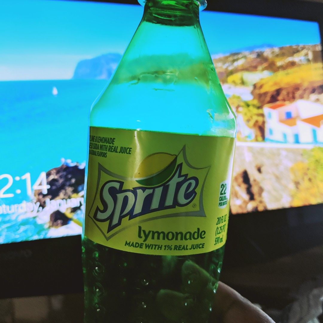 Meven213's tweet photo. I killed this drink! 😋 #sprite #thirsty #yummy #spritelymonade https://t.co/oA7LuSpKUz https://t.co/13qZTrG2v0