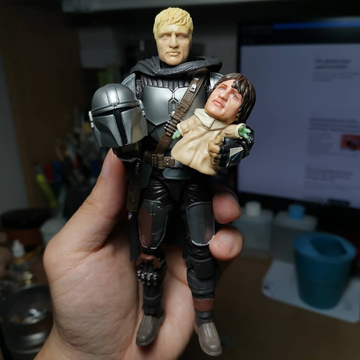 xenoviper's tweet photo. @starwars This is the way... https://t.co/qHKykKdd1F