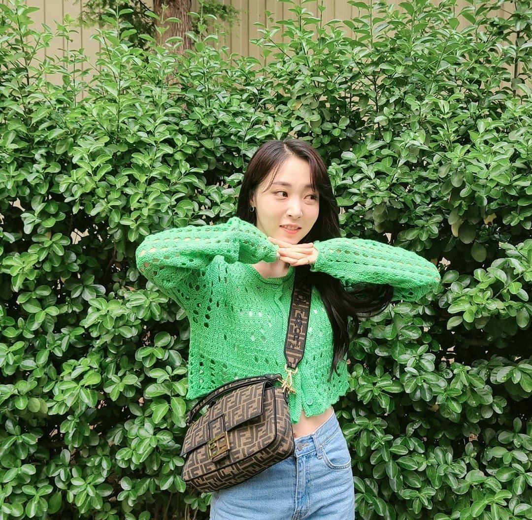 hey moomoodeul 😊🥦, have you touched some grass today? ☺️