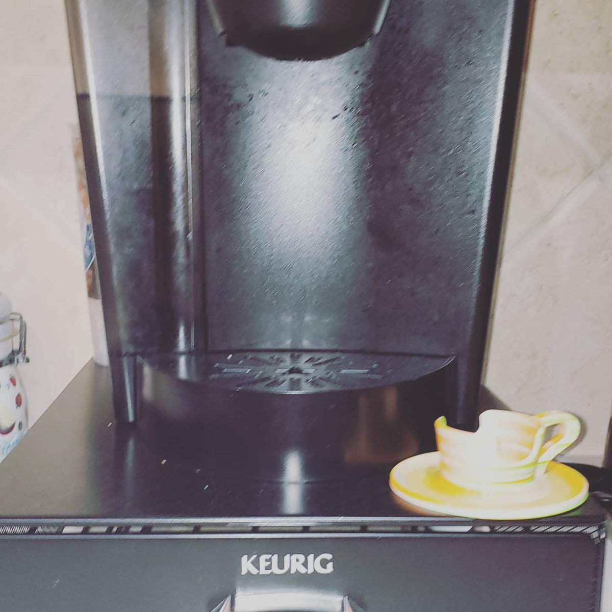 Cubik3D's tweet photo. Some of the simplest prints become the most practical! 😊
Design: Combination of designs put together by one of our own!
#spoonrest #multicolor #3dprinted #coffeelovers #tealovers @keurig https://t.co/txYiAGfa6K