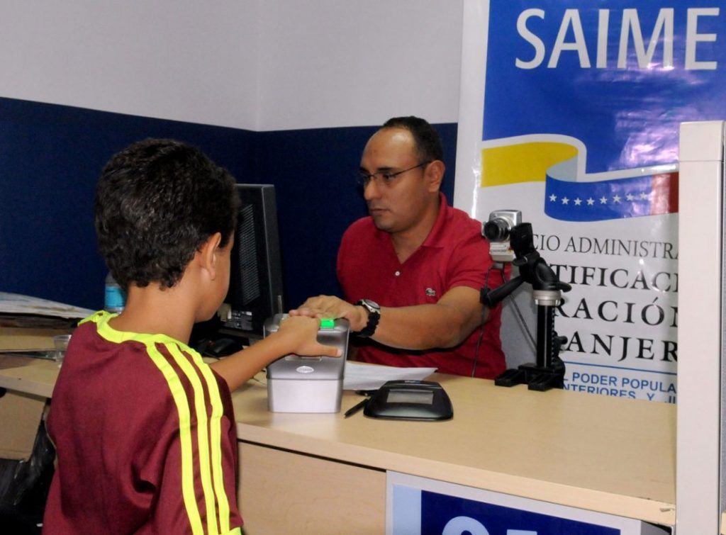 Elperiodiquito's tweet photo. #Venezuela Saime iniciará jornada de cedulación para niños el 25-E https://t.co/vtN0gY0Yyt https://t.co/NZmwKRmabo