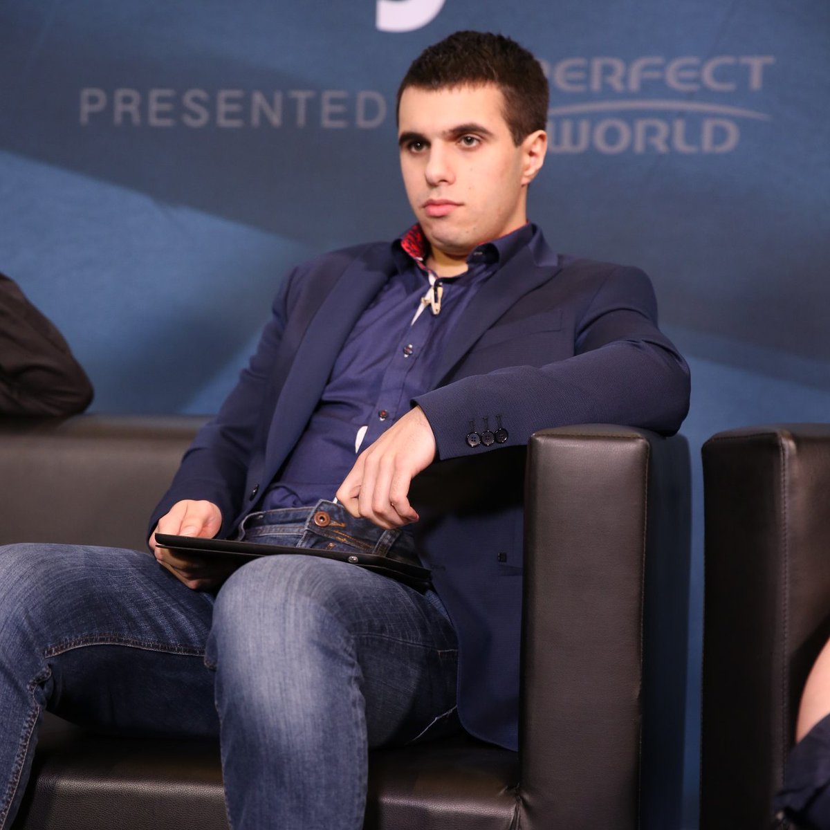 17th of Jan, 2021 🥳
Happy Birthday to these amazing talents 🎂

<a href="/pr0lly/">pr0lly</a>
<a href="/GlobantEmerald/">Globant Emerald Team</a> @rodlol97
<a href="/LolFeint/">xFaNTaSTiiCz</a>
@agorogue <a href="/sinmivak/">Sinmivak</a>
<a href="/Versuta_/">VeRsuta</a>

#LeagueOfLegends #Dota2 #esports #HappyBirthday