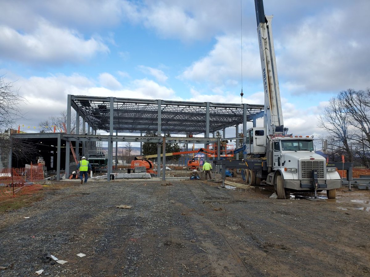 DHuyEng's tweet photo. Erecting steel at KBES for the gymnasium.
#dei #dhuyengineers #teamwork #KBES #engineering #schoolconstruction #projectmanagement #wastewatertreatmentplants #PAschools https://t.co/LdarvF4iYI
