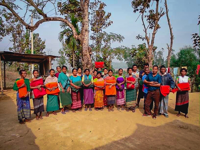 deshdevelopment's tweet photo. The indigenous Garo community of Bangladesh were able to receive over a 100 blankets by our BDP volunteers. 

#Bangladesh #Netrokona #GaroHills #charity #nonprofit #BlanketDrive #StayWarm https://t.co/zhDZvh1aoJ