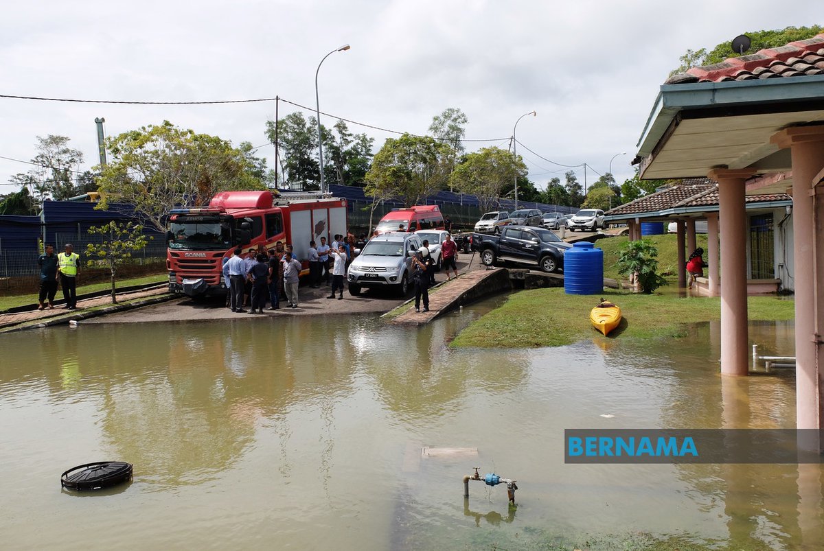 Kota Kinabalu, Putatan, Penampang, Papar dan Tuaran daerah terbaharu dilanda banjir di Sabah pagi ini - Jawatankuasa Pengurusan Bencana Negeri

#BanjirSabah