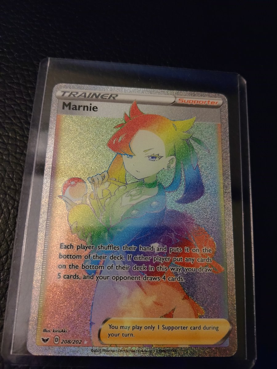 Dave_TechX's tweet image. Pulled this out of a random #SwordAndShield #pokemonTCG pack tonight that I bought at . About 60+ dollar card in the collection