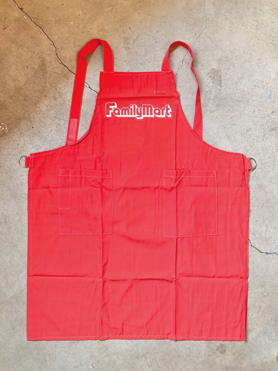 Nylon Nylon Item メーカー Family Mart 品名 ファミリーマートエプロン M 価格 2500円 真っ赤が眩しいファミリーマートのエプロンです スマイルスター サン あのロゴ こそ入っていませんが しっかりあの頃 92年 のデッドストック