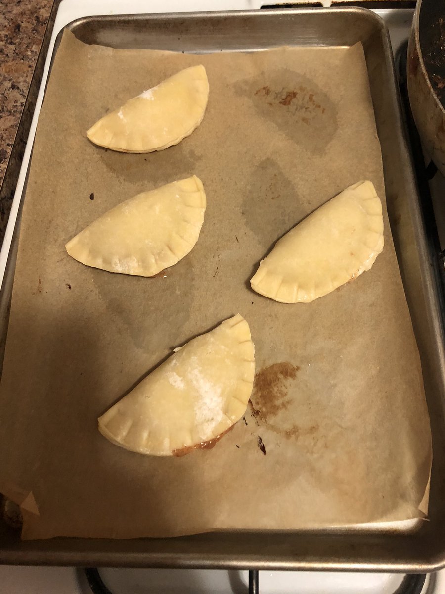 ukyphd's tweet photo. @ebeth360 So this is a form of comfort food—#handheldpies #cinnamonapple #spicedpear https://t.co/re4s788H10